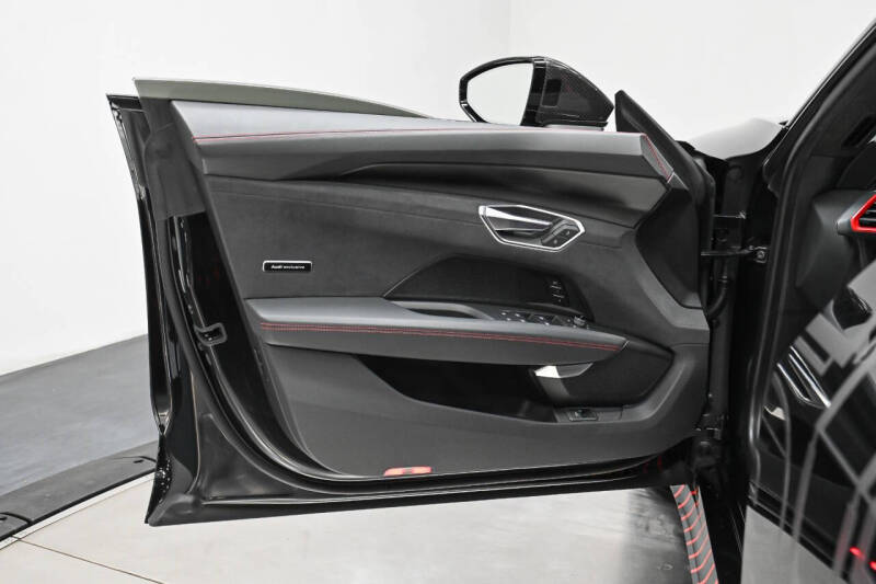 2023 Audi RS e-tron GT quattro