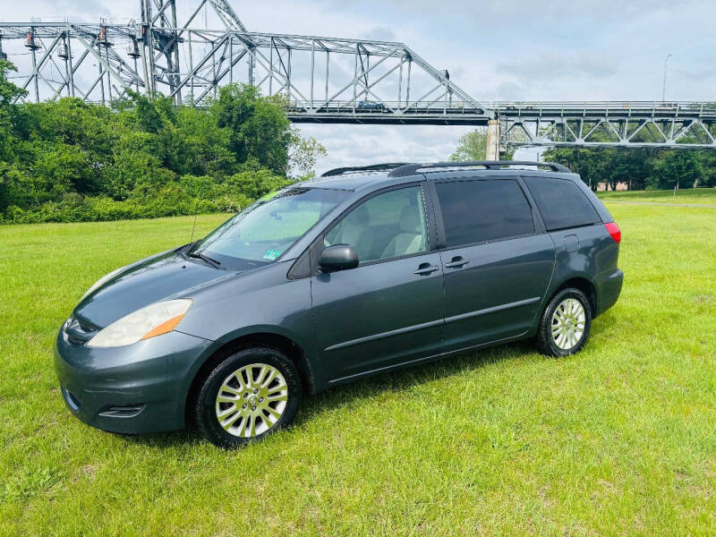 Used 2010 Toyota Sienna LE with VIN 5TDJK4CC0AS031274 for sale in Burlington, NJ
