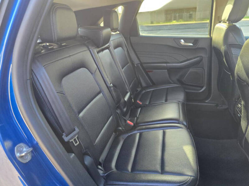 2022 Ford Escape SEL