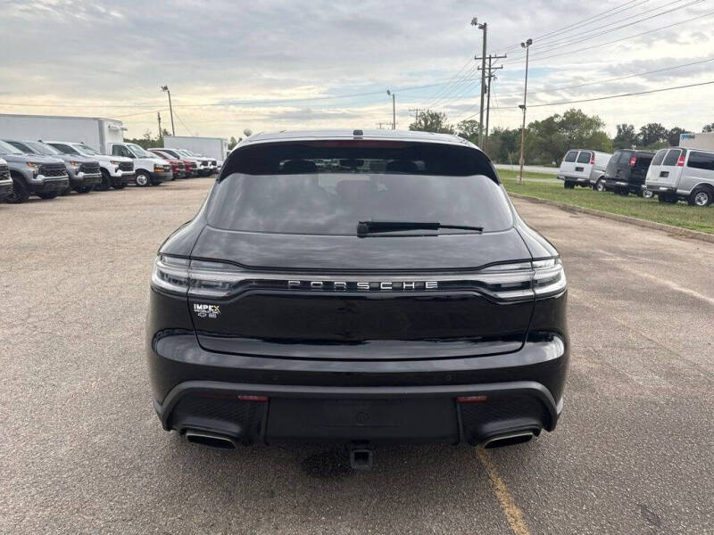 2022 Porsche Macan