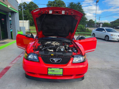 2000 Ford Mustang