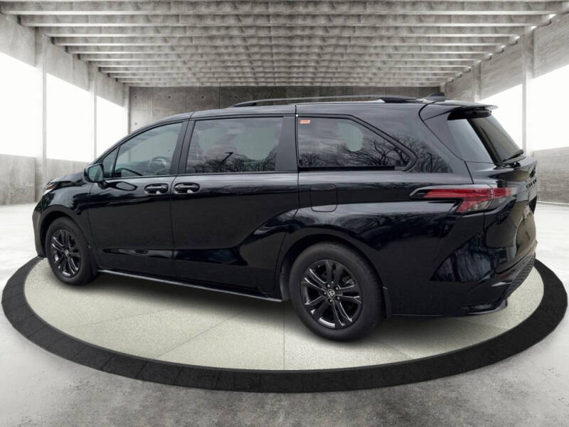2024 Toyota Sienna XSE 7-Passenger