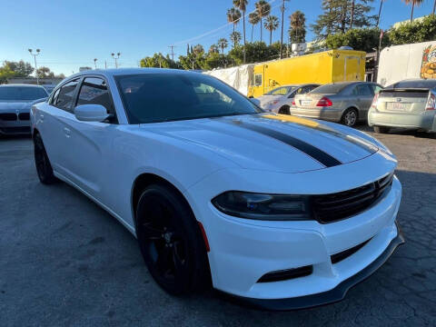 2016 Dodge Charger SXT