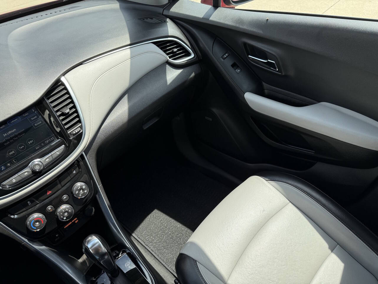 2019 Chevrolet Trax Premier photo 24