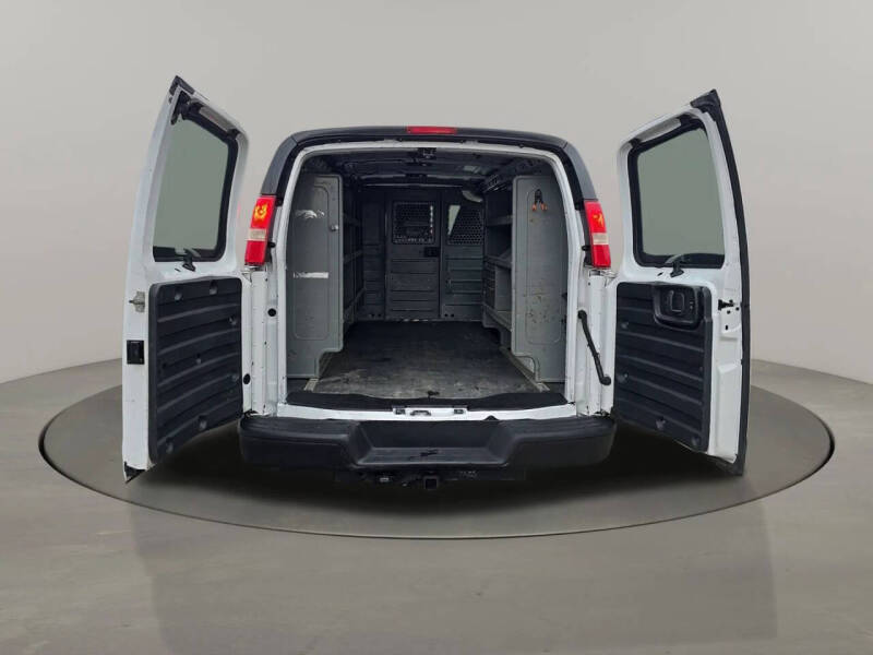 2016 GMC Savana 2500