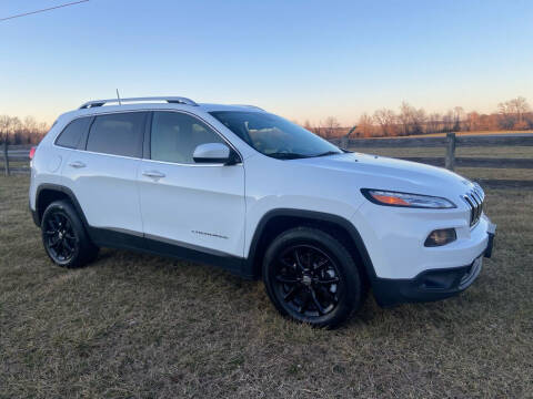 2016 Jeep Cherokee for sale at Hitt & Mis Auto in Cape Girardeau MO