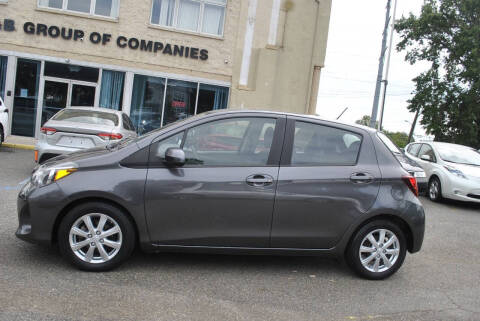 2017 Toyota Yaris 5-Door LE