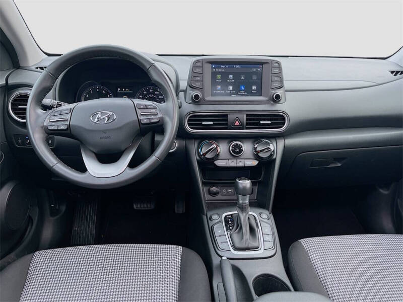 2021 Hyundai Kona SEL Plus