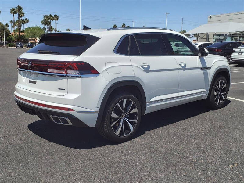 2026 Volkswagen Atlas Cross Sport SEL Premium R-Line 4Motion
