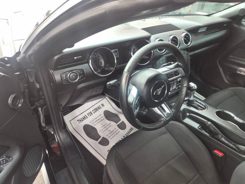 2016 Ford Mustang V6