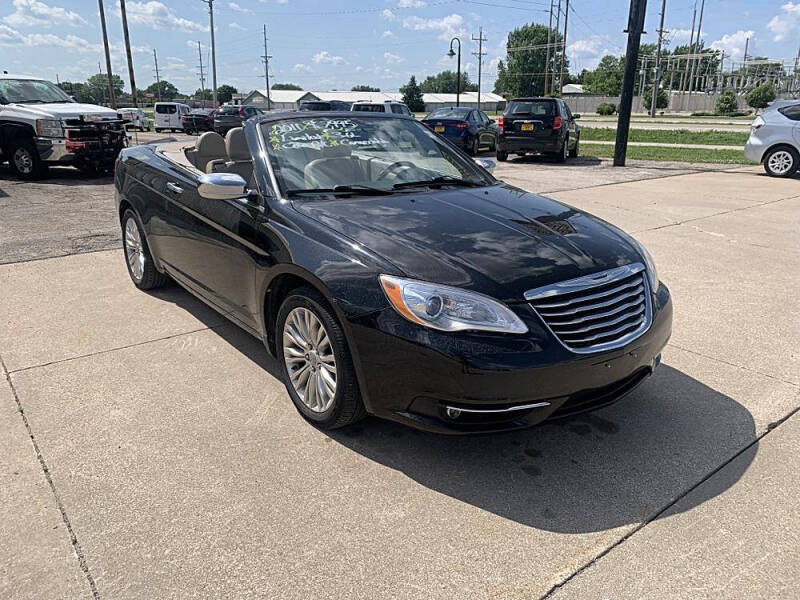 2011 Chrysler 200 Limited