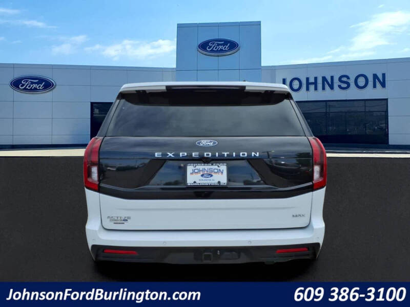 2025 Ford Expedition MAX Active