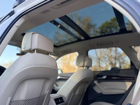 2018 Audi Q5 2.0T quattro Premium Plus