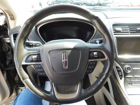 2019 Lincoln Nautilus Reserve