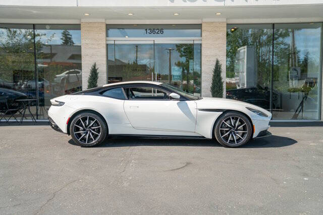 2019 Aston Martin DB11 V8