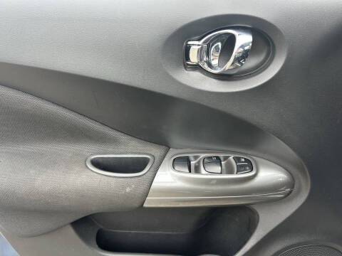 2011 Nissan JUKE SL