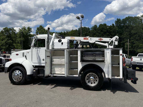 2001 Peterbilt 330