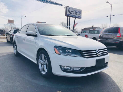2015 Volkswagen Passat for sale at J. Tyler Auto LLC in Evansville IN