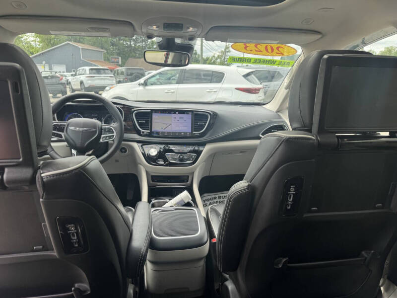 2023 Chrysler Pacifica Limited