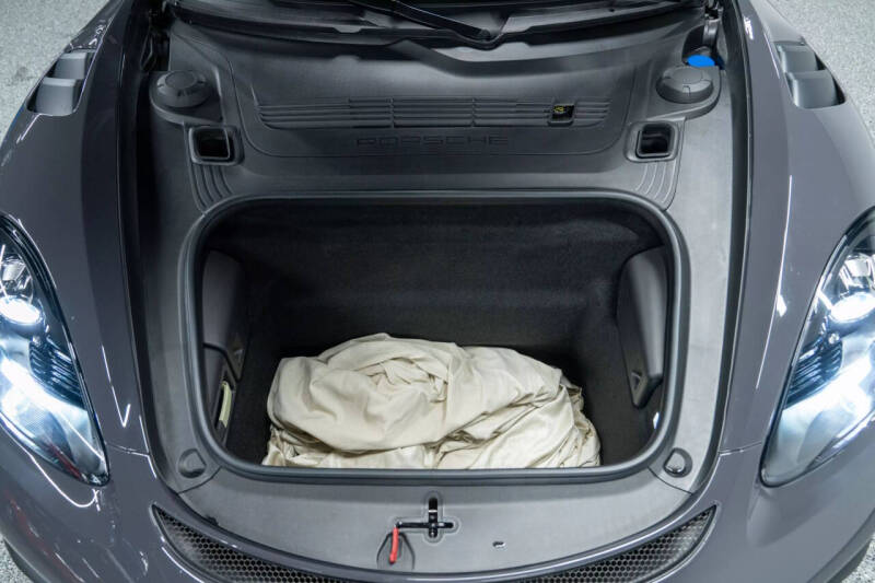 2023 Porsche 718 Cayman GT4 RS