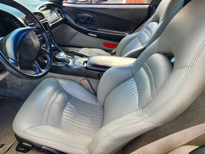 2004 Chevrolet Corvette