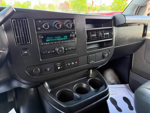 2022 GMC Savana 2500