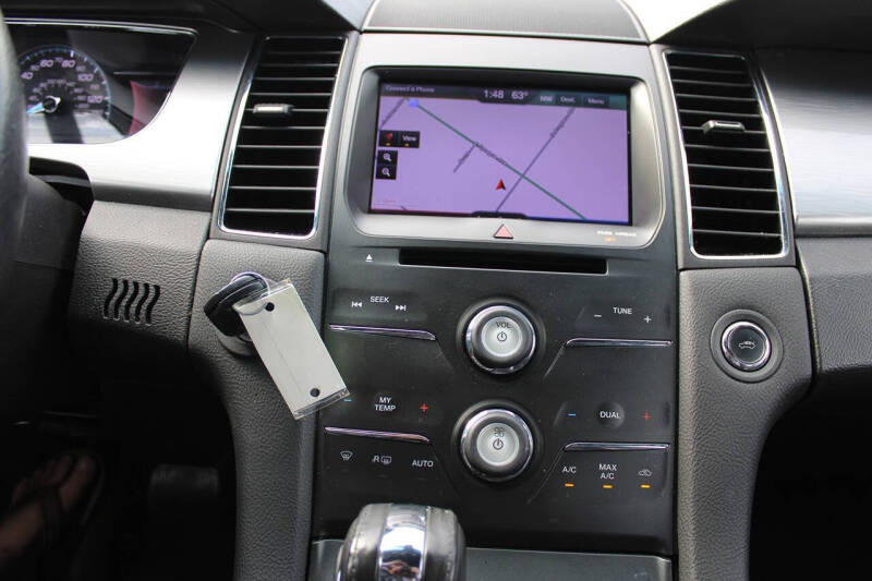 2013 Ford Taurus SEL