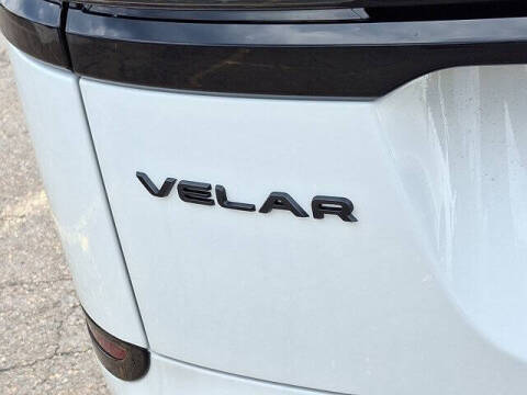 2026 Land Rover Range Rover Velar P250 Dynamic SE