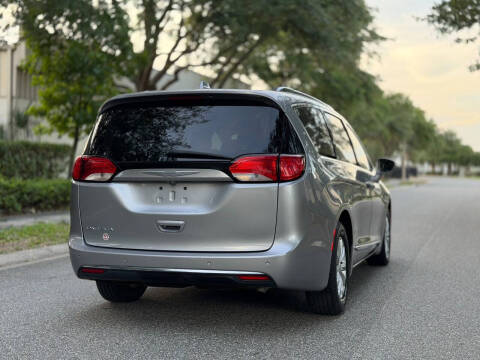 2018 Chrysler Pacifica Touring L