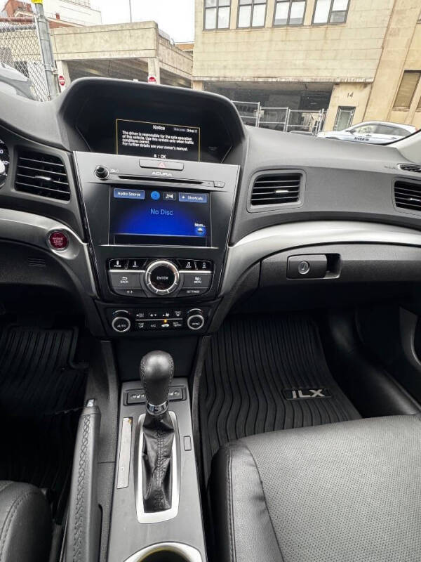 2016 Acura ILX w/Premium