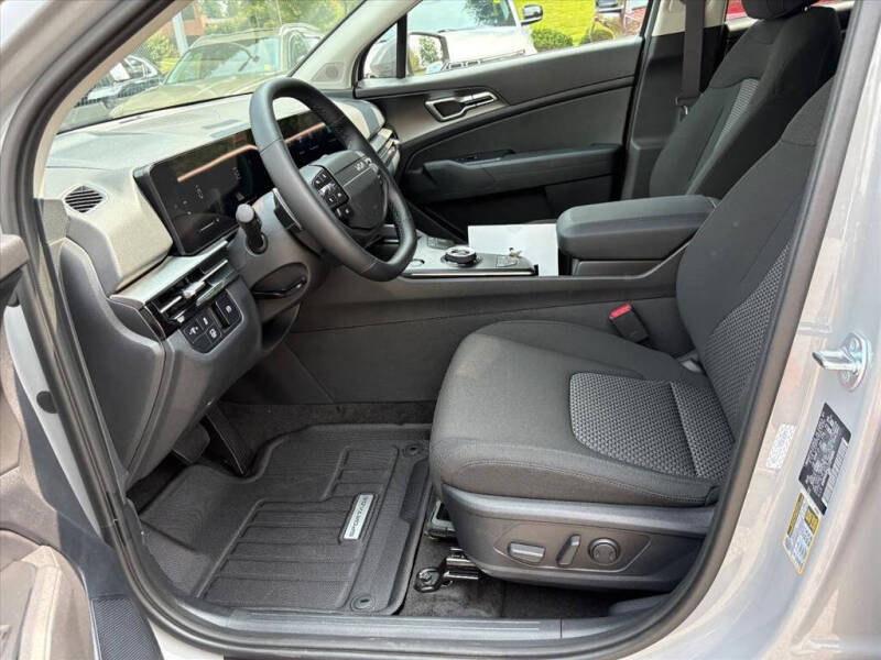 2026 Kia Sportage Hybrid S