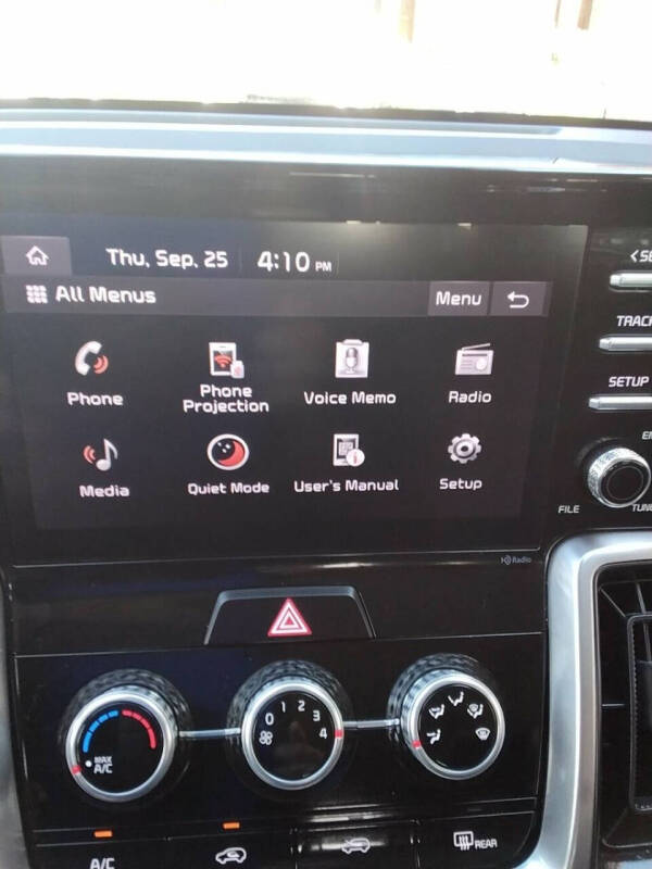 2023 Kia Sorento LX