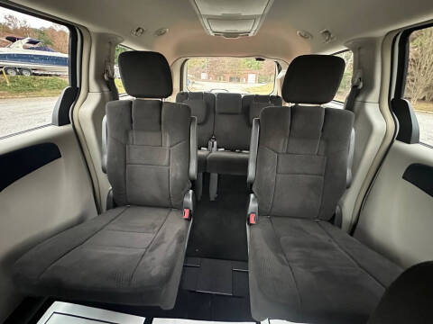 2012 Chrysler Town and Country Touring