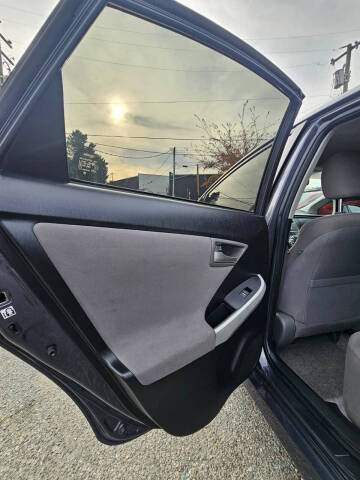 2013 Toyota Prius Four