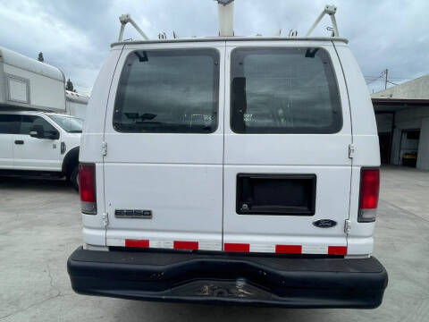 2010 Ford E-Series E-250