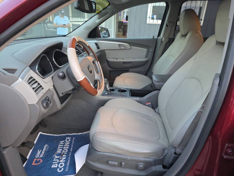 2011 Chevrolet Traverse LT