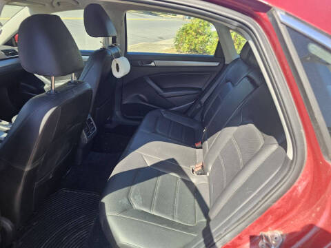 2015 Volkswagen Passat 1.8T SE