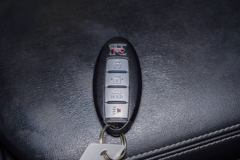 2014 Nissan GT-R Premium