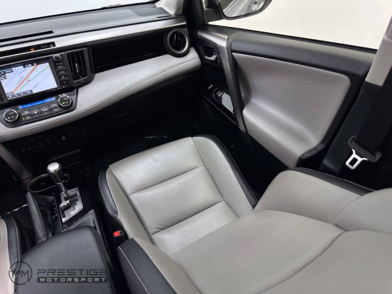 2017 Toyota RAV4 Hybrid Limited