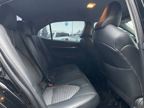 2024 Toyota Camry Hybrid SE