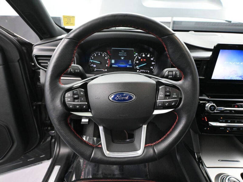 2022 Ford Explorer ST-Line