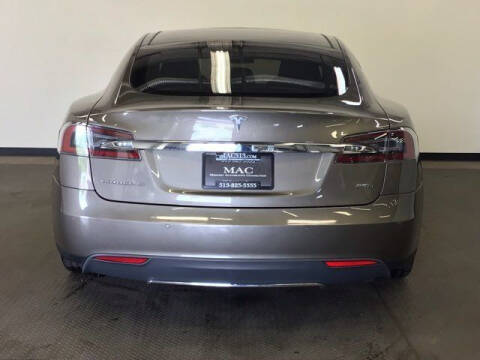 2015 Tesla Model S 85D