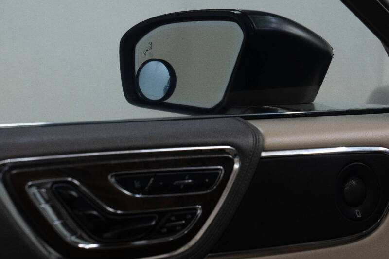 2019 Lincoln Continental Reserve