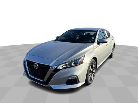 2022 Nissan Altima for sale at Strosnider Chevrolet in Hopewell VA