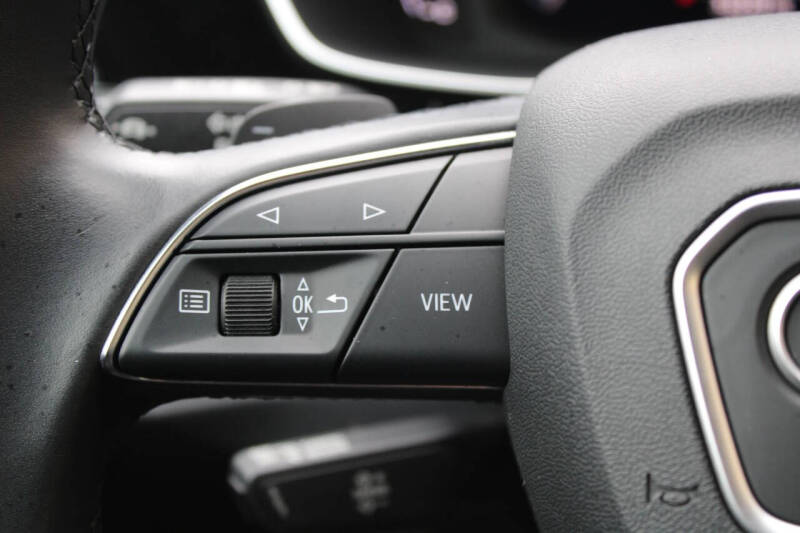 2022 Audi Q3 quattro S line Premium 45 TFSI