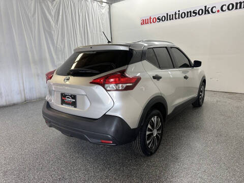 2019 Nissan Kicks S