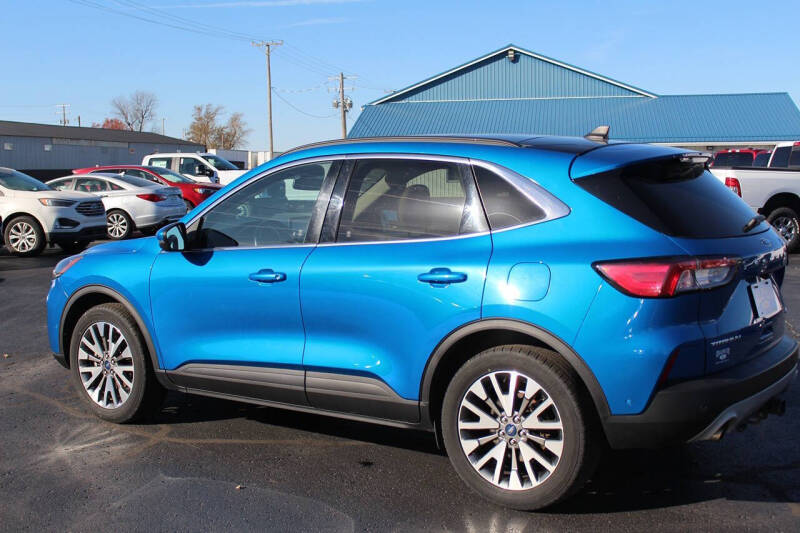 2020 Ford Escape Titanium