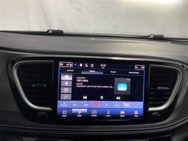 2023 Chrysler Pacifica Touring