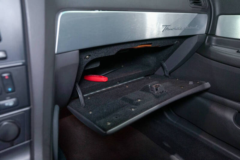 2002 Ford Thunderbird Deluxe