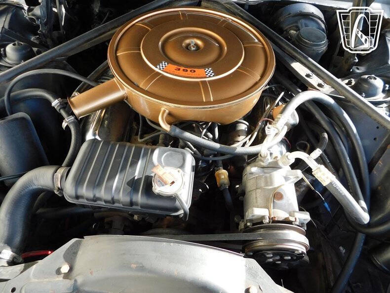 1965 Ford Thunderbird